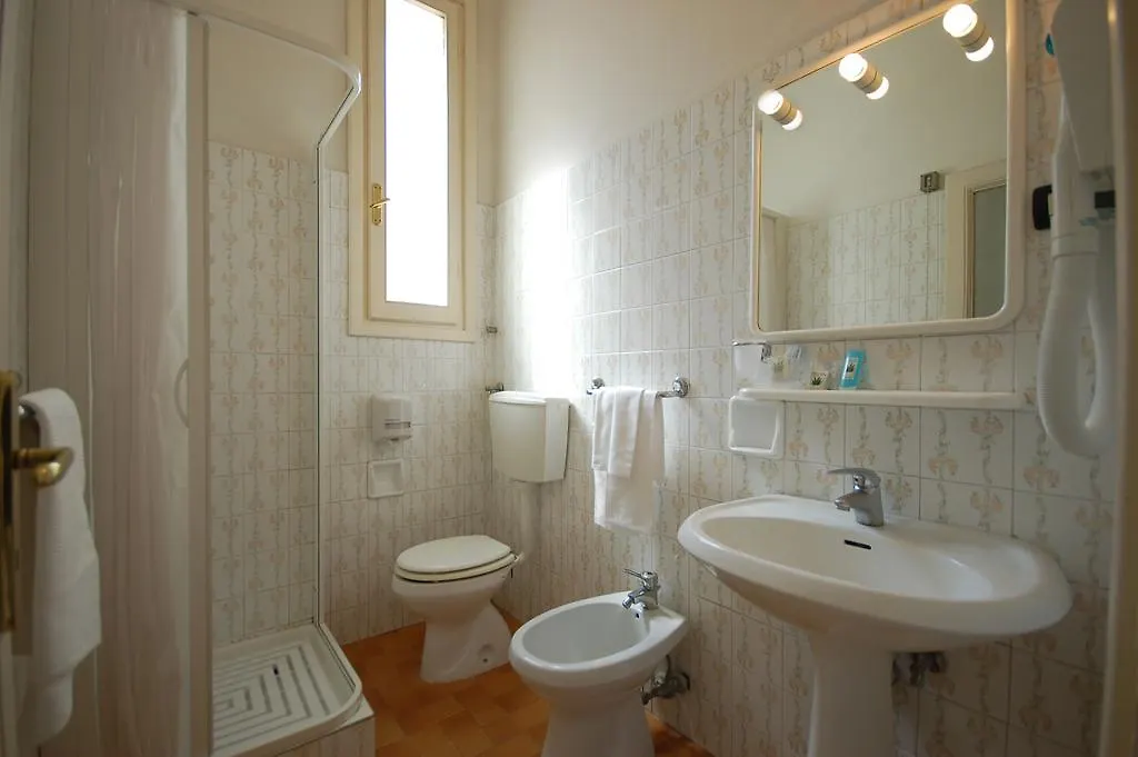 Hotel Ely Viareggio