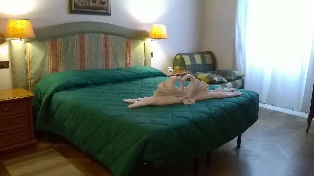 **  Hotel Ely 비아레지오 이탈리아